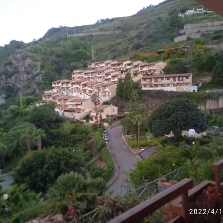 Casa Panorama SantʼAlessio Siculo